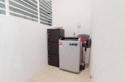 NEW! 1-5 pax.. 5 min drive to Mid Valley/Bangsar - image 7