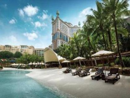 Luxurious Resort Suites Sunway Lagoon 4-8 Pax - image 8