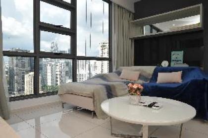 KL SKYLINE VIEW SUITE@THE ROBERTSON 1BR 3Pax 