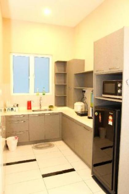 Geranium cozy home stay 1-5pax near ioi sunway - image 15