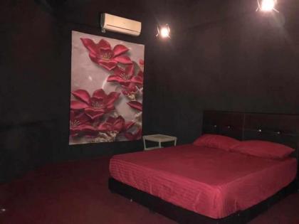 Guest house Taman Tenaga ( We also rent 3hours) 