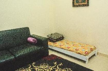 ADINIZ KLIA HOMESTAY - image 12