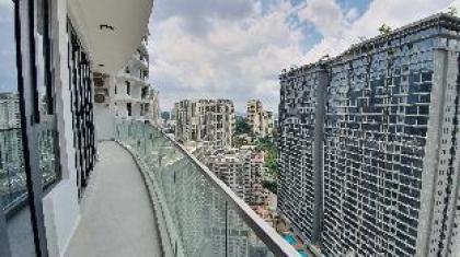 Luxury Apartment with direct link-bridge to LRT - image 14