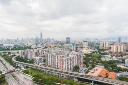 KLCC View  MRT  Spacious & Clean  WefieHome 02 - image 19