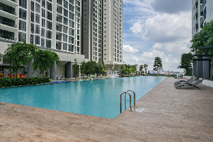 28BLVD Modern Cozy Home KLCC View Infinity Pool - image 3