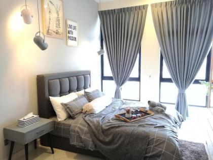 KLCC View | MRT | Spacious & Clean | WefieHome 04 - image 25