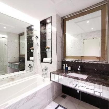 Elegant & Cozy Suite 2-4Pax at KL City - image 8