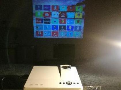 Hollywood [ Projector/100 mpbs wifi/ Netflix ] - image 10