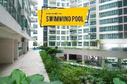 2BR Twin Tower View Pool near PWTC - image 12