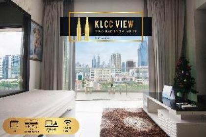 KLCC View from Balcony Family 2BR near KTM & LRT - image 18