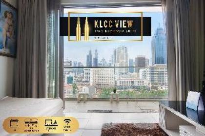 KLCC View from Balcony Family 2BR near KTM & LRT - image 7