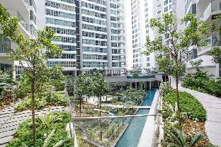 Red Cozy Studio with Rooftop Infinity Pool - main image