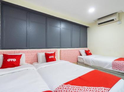 OYO 89717 Budget Star Hotel (Sanitized Stay) - image 17