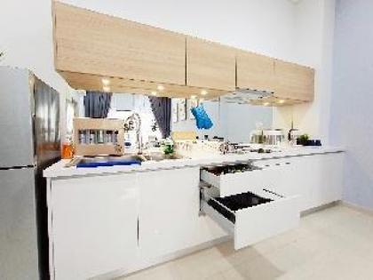 Desa parkcity 4-6pax  cozy suite Plaza Arkadia - image 15