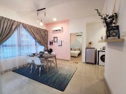 ARTE PLUS  Spacious Two Bedroom Apartment - image 16