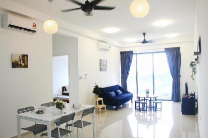 Amour Suite@EkoCheras* SkyPool* MRT* WiFi*4-6pax - image 8