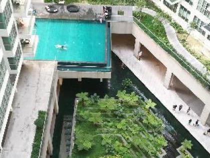 Enjoy your stay (Studio) Infinity pool facing klcc - image 14