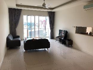 Perfect Long Stay Apartment for Friends/Family  - image 4