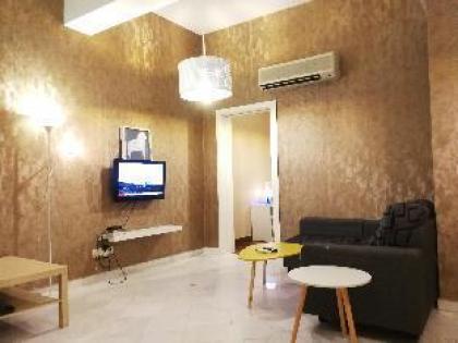 Awesome Balcony KL City View Apartment{WiFi} - image 3