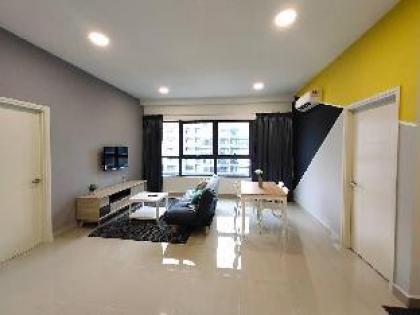 Arte Stunning 2BR Apartment w WiFi #ES208 - image 3