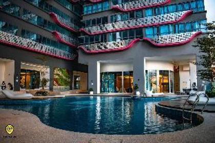 Arte KLCC View 3BR Apt WiFi #ES303 - image 18