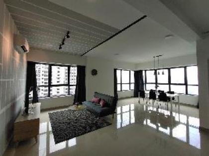 Arte KLCC View 3BR Apt WiFi #ES303 - image 8