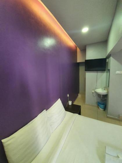 SPOT ON 90138 Hotel Elwarda Klcity - image 8