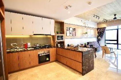 GP Luxury Anggun Residence 2 BR  by Sleepy Bear - image 9