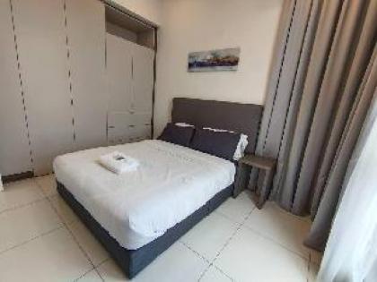 Cozy top suite Infinity pool 500m MRT/Bkt Bintang - image 10