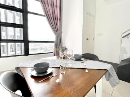 HOMESTAY  Comfy Duplex 4 Pax by Moka  Ekocheras - image 30