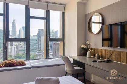 Executive Suite . Enjoy Life In Ceylonz Suite KL#S - image 4