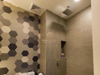 Executive Studio . Five Senses Ceylonz Suite #S - image 28