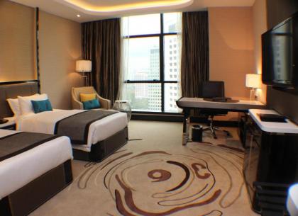 Pacific Regency Hotel Suites - image 12