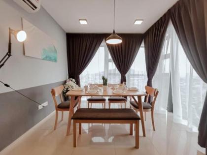 Modern Premium Suites for 6 Pax - image 9