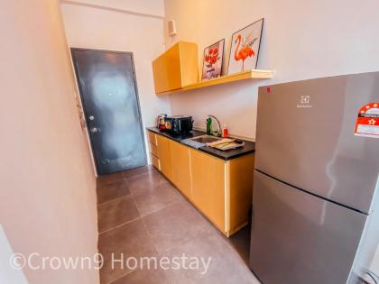 Crown2Suite (City View)Near IKEA/1Utama/TTDI - image 10