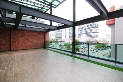 KL Eight Suites - image 2