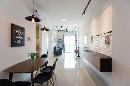 Modern City 2B Suite  Desa Park City  Mont Kiara - image 5