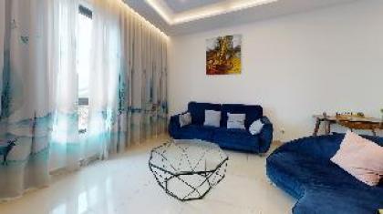 Comfy Family Suite 3 Bedrooms @ Menjalara - image 20