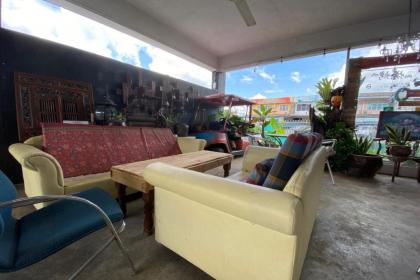 OYO HOME 90295 Beacon Homestay Kuching - image 15