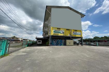 OYO HOME 90295 Beacon Homestay Kuching - image 17