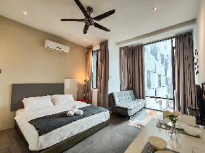 Exclusive Suite (City View)Near IKEA/1Utama/TTDI - image 2