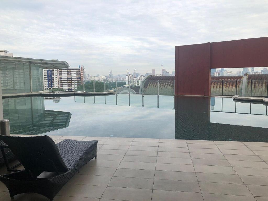 Kuala Lumpur Near MRT with Hot Tub Jacuzzi 1819 - image 3