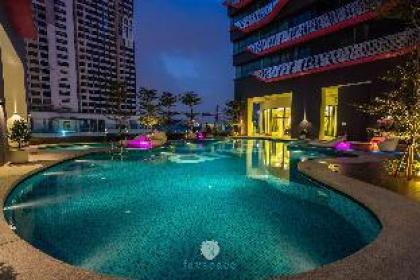 Insta-worthy Condo  2 Parkings  Jln Ampang T2 - image 12