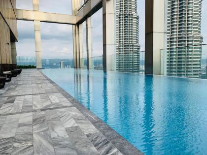 Tropicana The Residence By Klcc - image 3