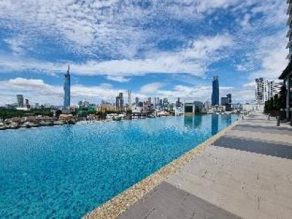 D'Phoebe by Nest Home [Infinity Pool  KL Skyline] - image 2