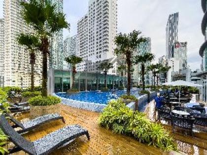 LUXURY APARTMENT WITH KLCC VIEW  - image 6