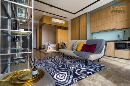 Expressionz Suites by Perfect Host - image 22