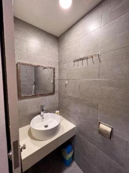 Modern Suites Arte@Mont Kiara 2B1.5B 3 PAX - image 12