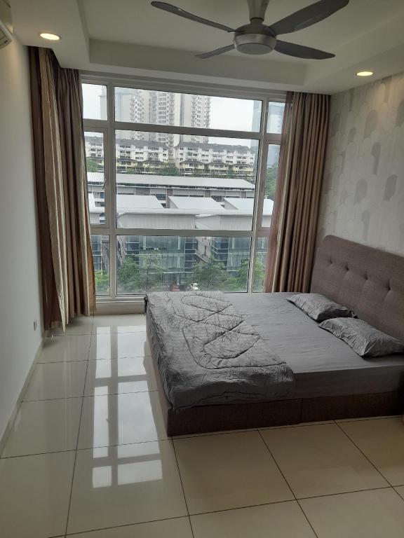 SamHouse 3RoomStay@Central Residence Sg.Besi - image 5