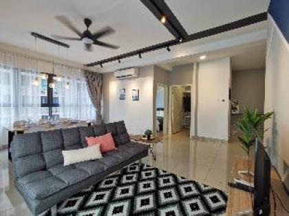 ARTE PLUS  Spacious 3 Bedroom  KLCC view - image 12